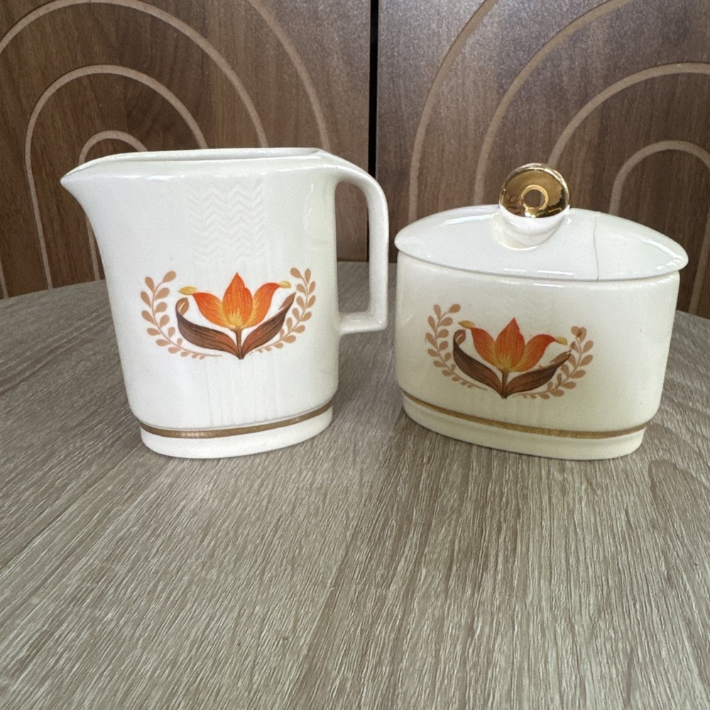 VTG Bakerite Covered Sugar And Creamer  22K Gold Trim Made In USA Tulip Pattern